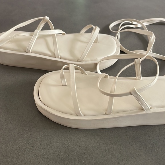 Abercrombie and fitch tie up platform sandals - Picture 6 of 7